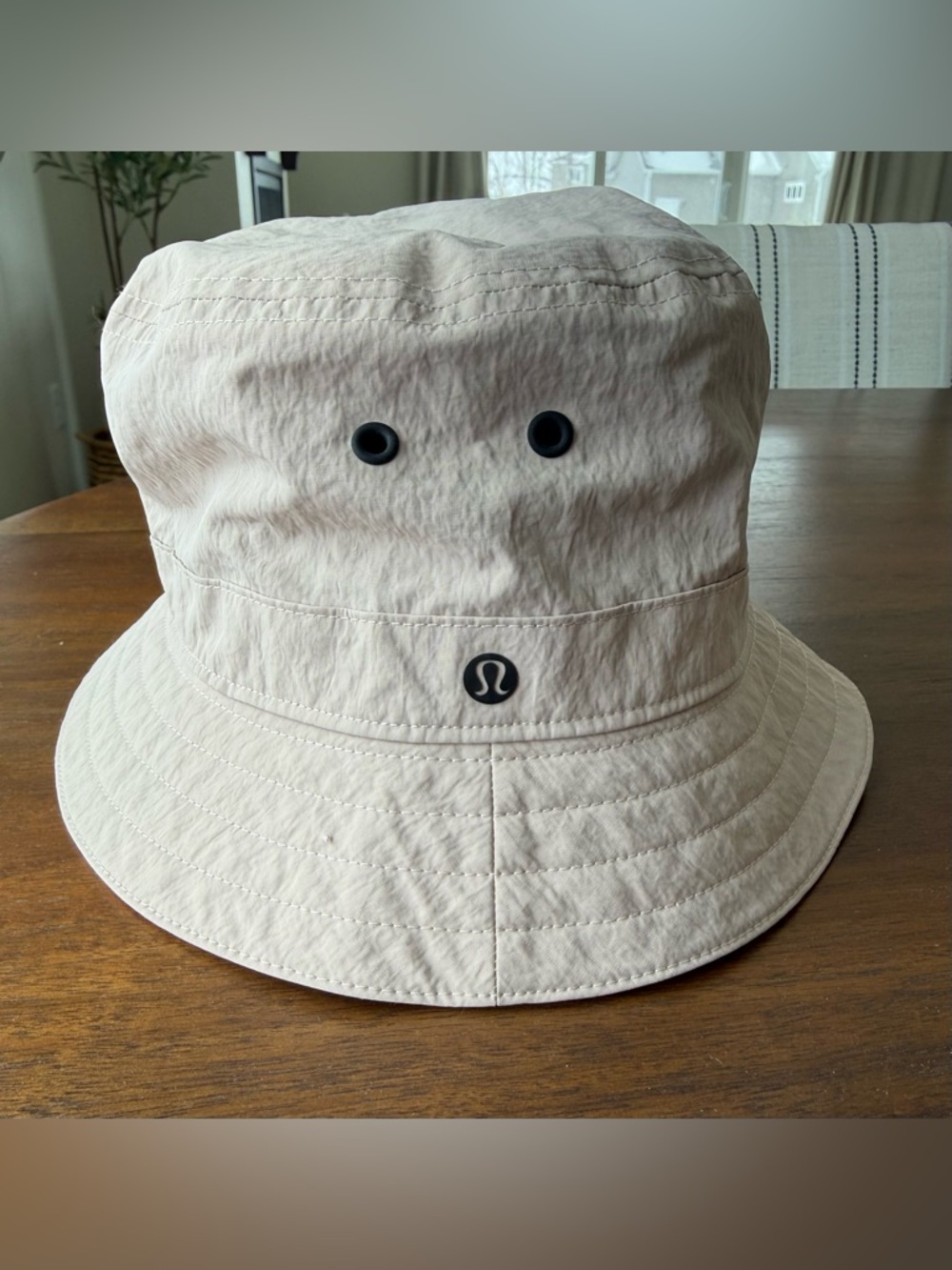 Lululemon Bucket Hat OS Beige Lightweight Nylon Sun Hat Logo